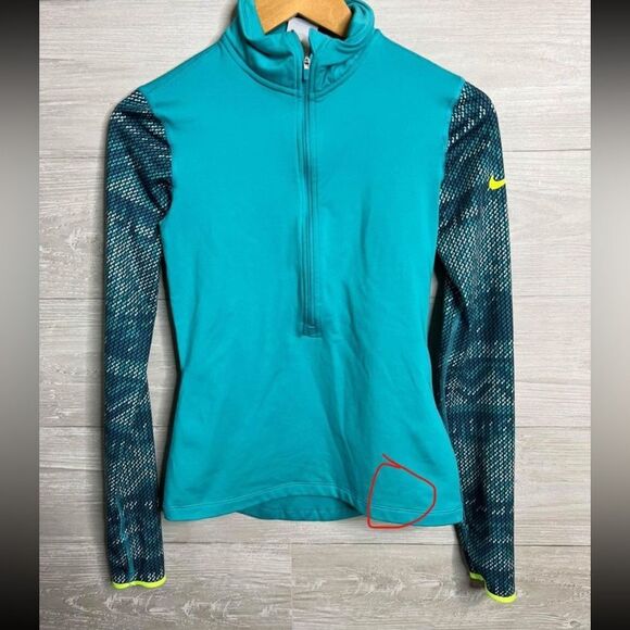 Nike 1/2 Zip - Picture 2 of 7